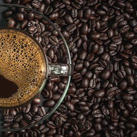 Le Nescafé Café Spécial Filtre est un café soluble instantané de qualité supérieure qui offre une expérience caféinée rapide et pratique. Grâce à sa formule soluble, vous pouvez préparer une délicieuse tasse de café en un instant, sans avoir besoin d'une cafetière ou de matériel supplémentaire.